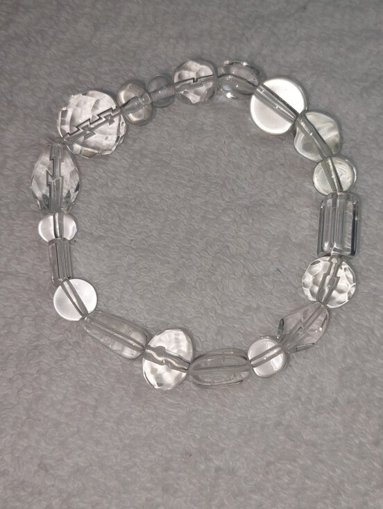 Handmade Jewelry - Handmade Glass Bead Bracelet On stretch Cord.new